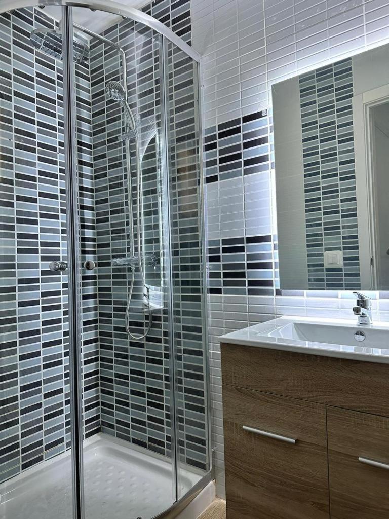 Apartamentos Palma Benidorm Habitación foto